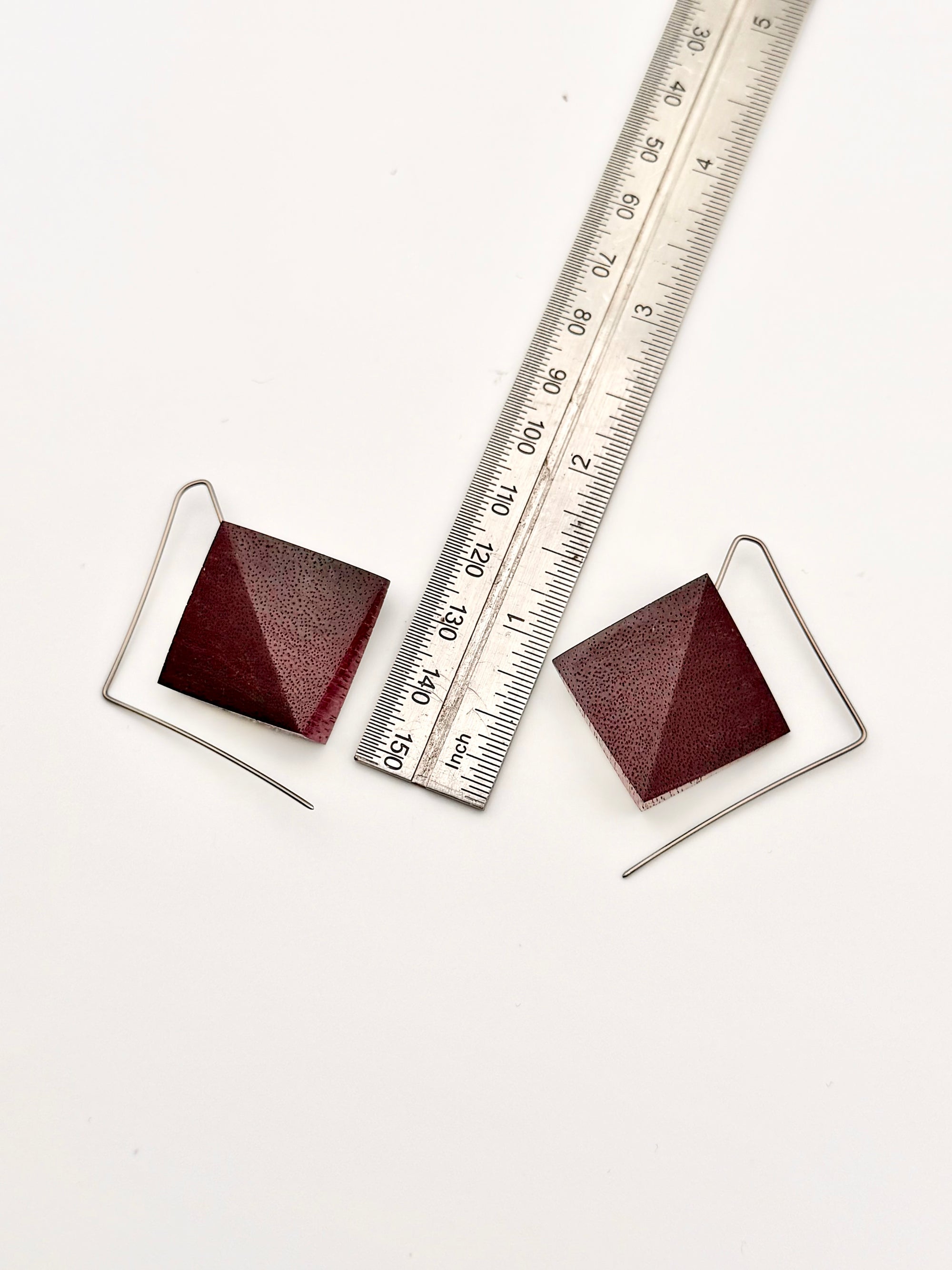 800 Series Purple Heart Geo Squares + 6 Asymmetric dot details